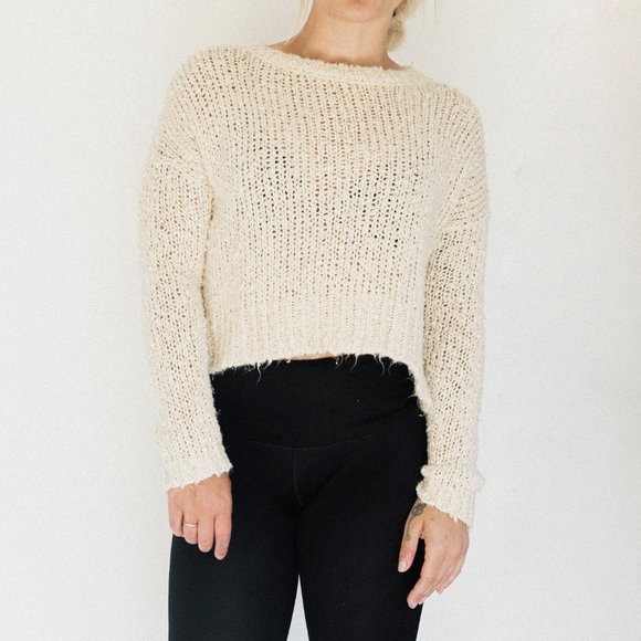 Cream | Cropped Sweater - Picture 3 of 4